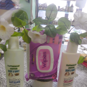 KIT IGIENE PER CANI E GATTI 2 SHAMPOO+CONFEZIONE SALVIETTE BIO MALVA 40PZ